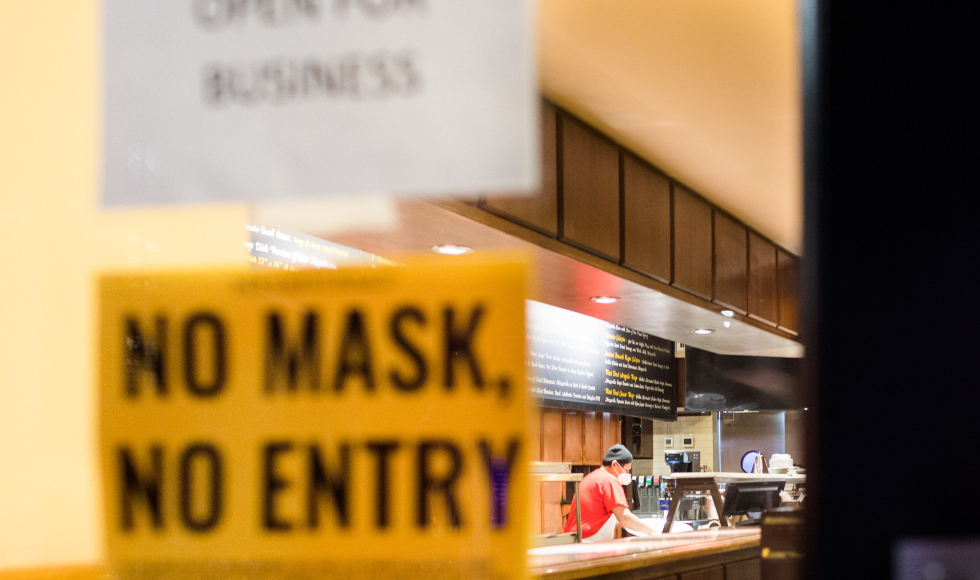 Business with no mask no entry sign